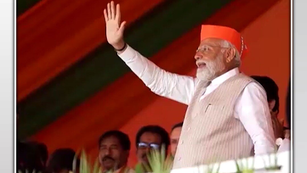 PM Modi hits Congress in Karim nagar rally