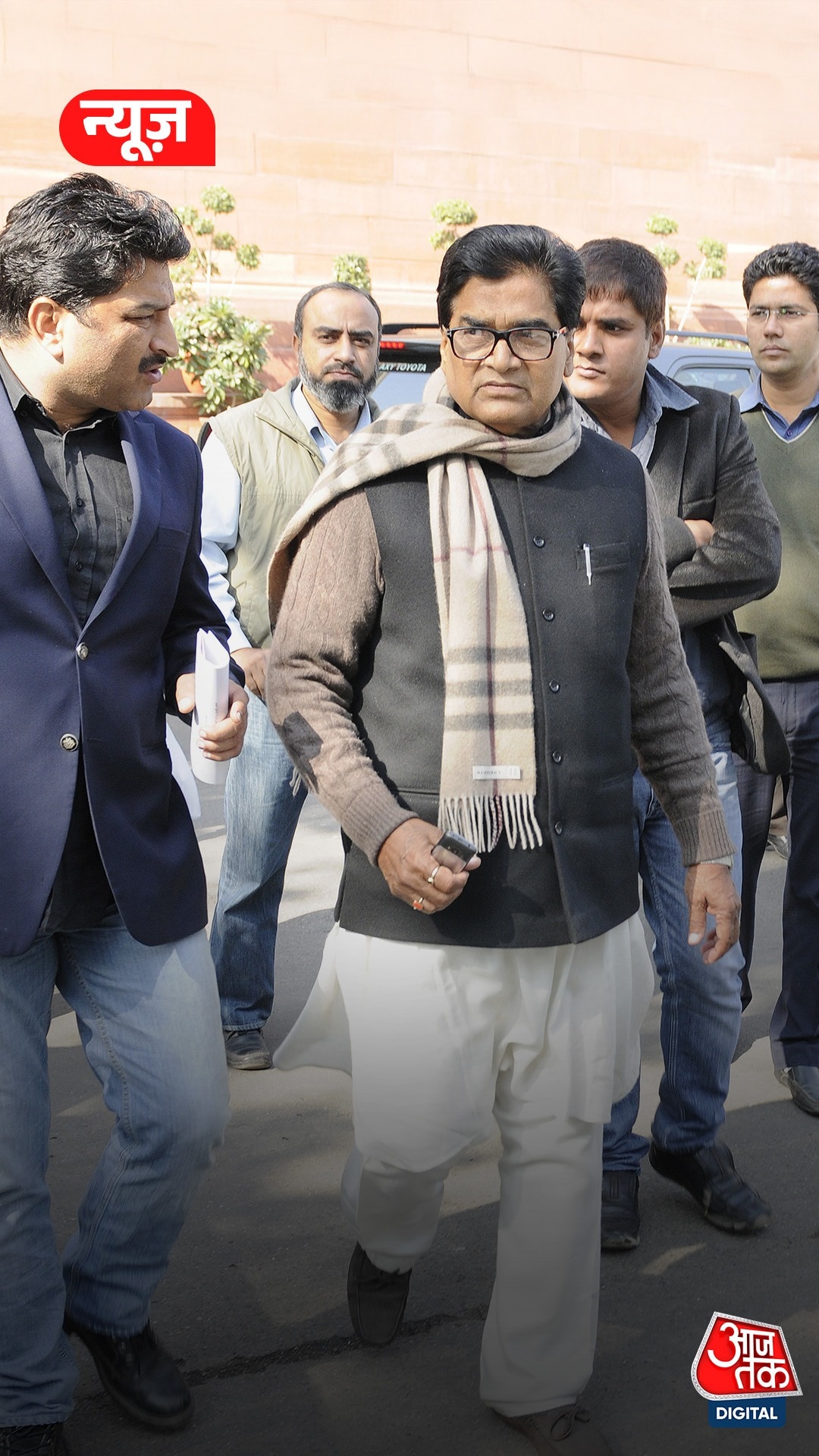 संभल CO के बयान पर क्या बोले सपा नेता Ramgopal Yadav?