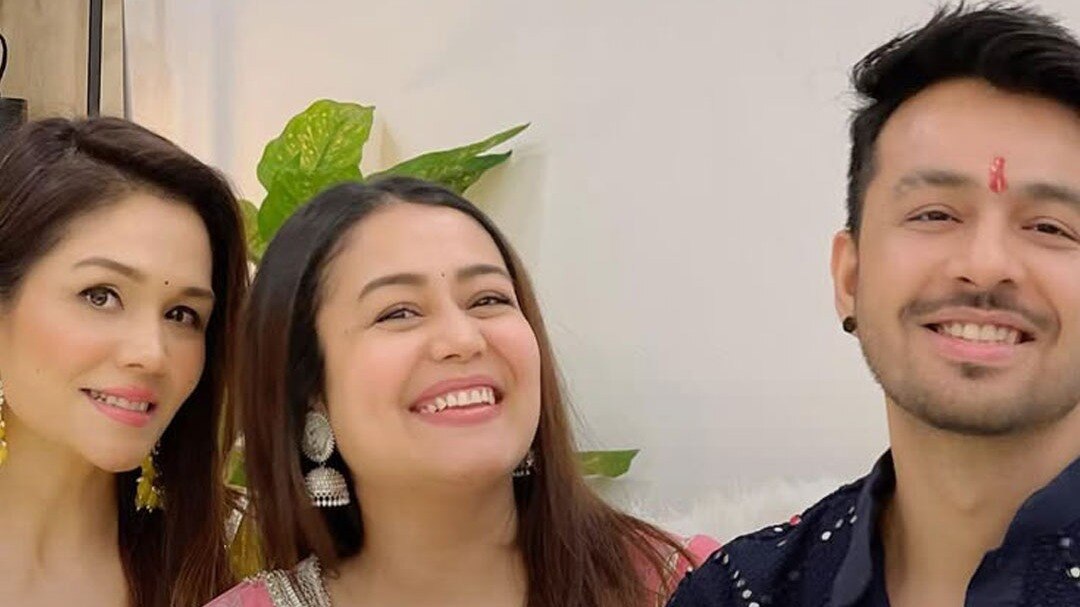 Neha Kakkar with tony and sonu