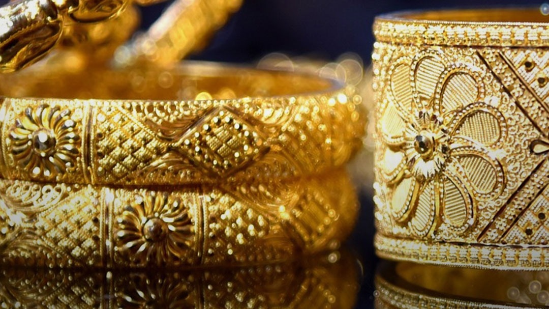 Gold Rate: सोना 1 लाख पार, जानें बड़ी वजह