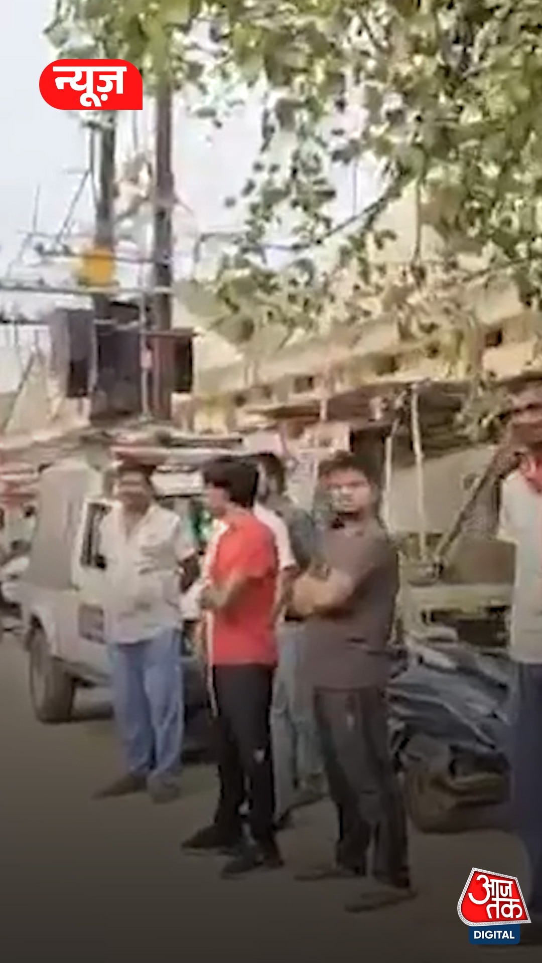 मॉर्निंग वॉक पर निकले कारोबारी को दौड़ाकर मारी गोली 