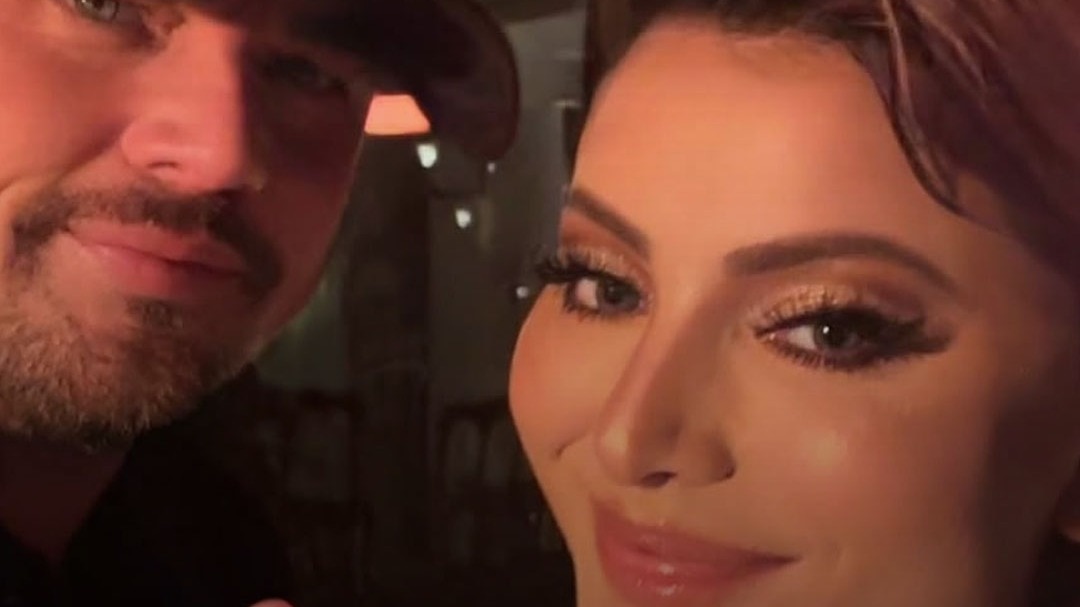 Urvashi rautela with leo