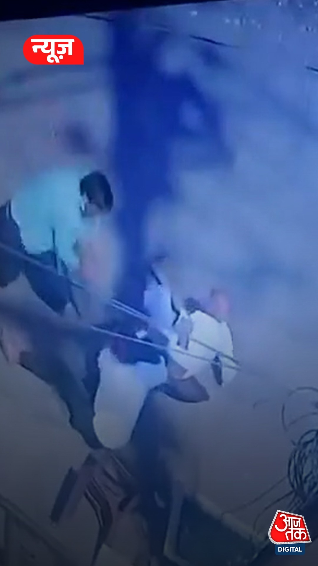 रिटायर्ड इंजीनियर की धारदार हथियार से बेरहमी से हत्या CCTV में हुई कैद