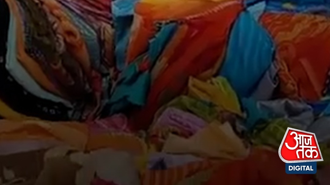 सूरत में साड़ियां किलो के भाव बेचने को क्यों मजबूर हुए कारोबारी