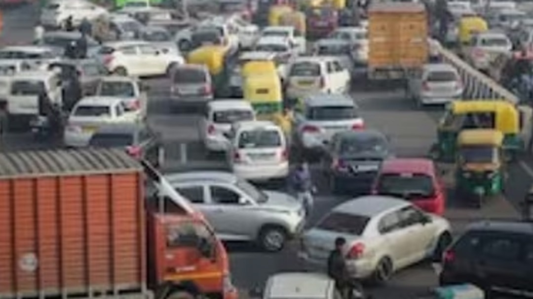 old vehicles no fuel policy revoked in delhi