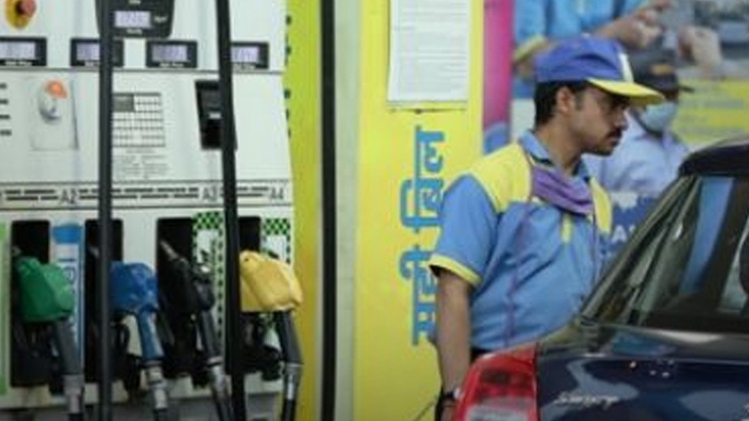 Fuel ban on overaged vehicles in Delhi lifted