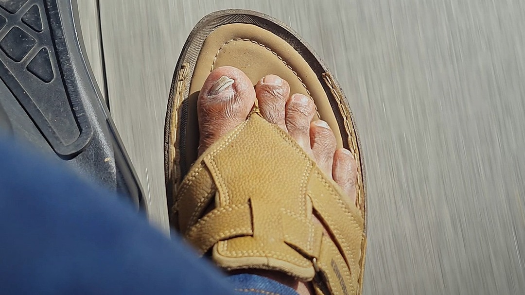 driving dress code