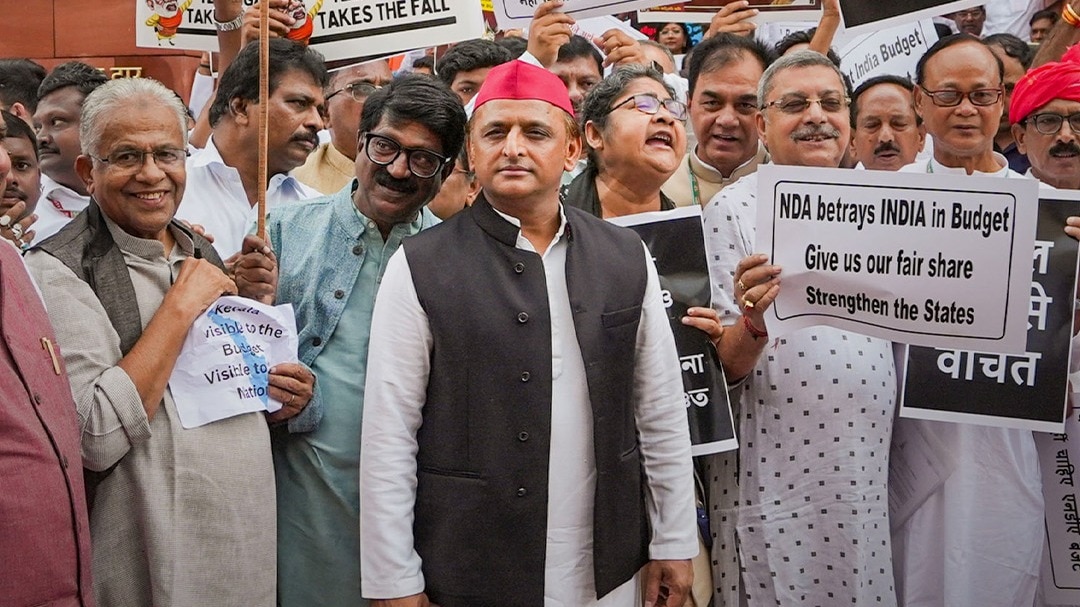 monsoon session opposition voice will be lower down by the exit of aap from india block