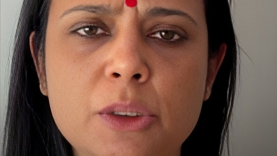Mahua Moitra का PM Modi पर तंज