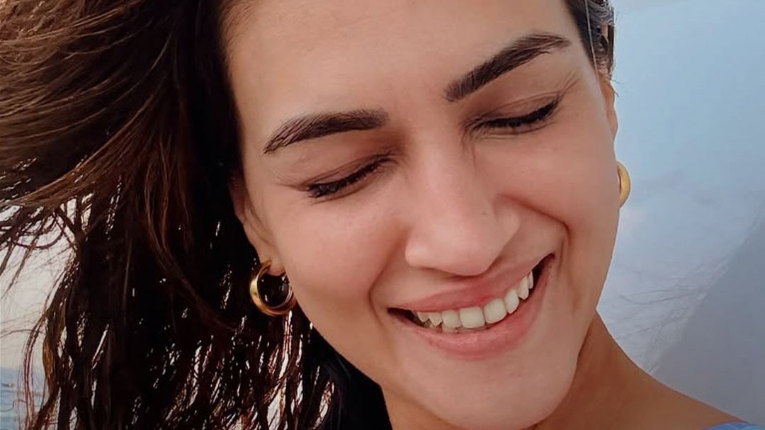 Kriti Sanon secretly enjoying vacation