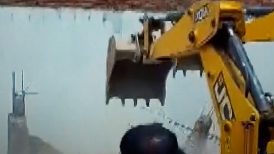 Bulldozer action on Chhangur Baba's hideouts