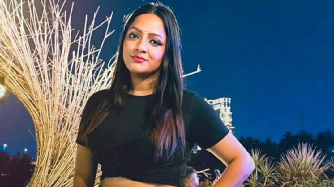 bangladeshi model - shanta paul arrested in kolkata