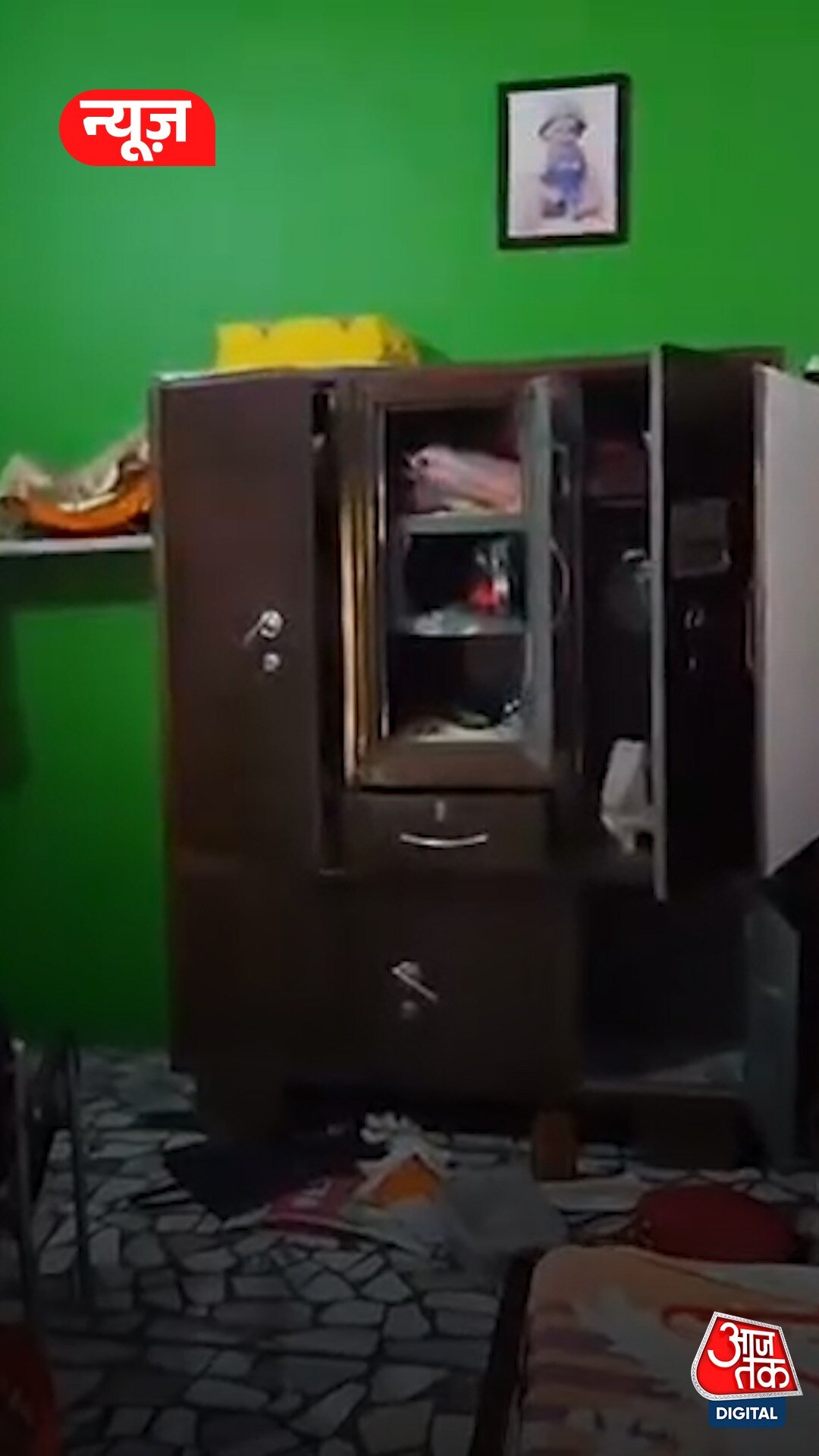 AC चला कर सोया परिवार, घर में करोड़ों की चोरी