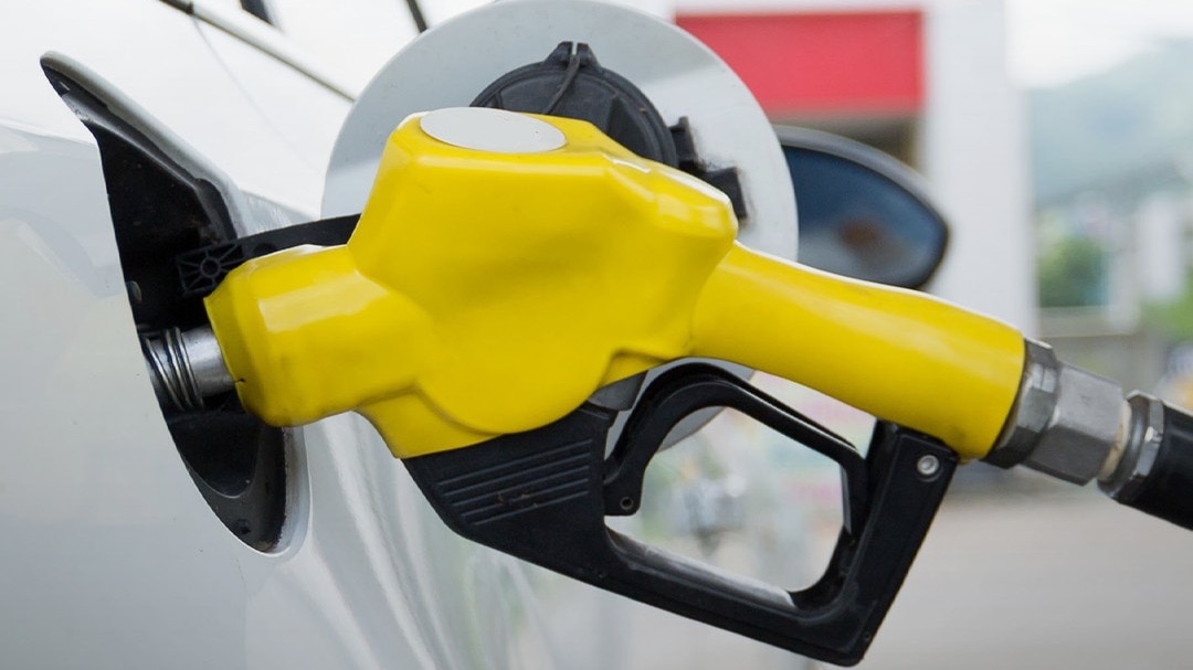 america petrol price compared with india