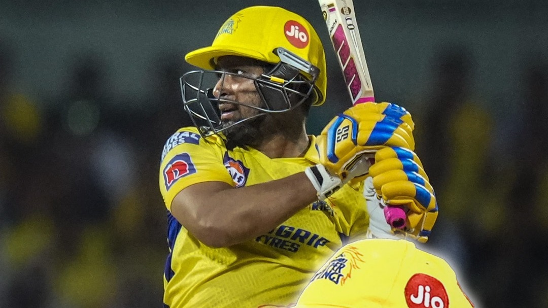 Rayudu and Dhoni 