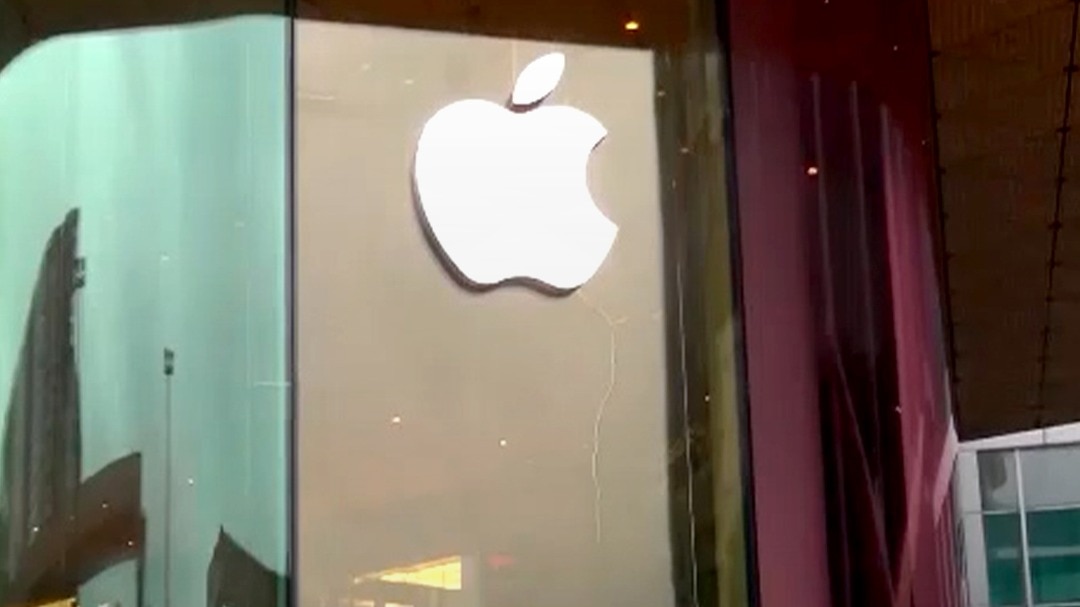 apple will open 2 new stores before the launch of iphone 17