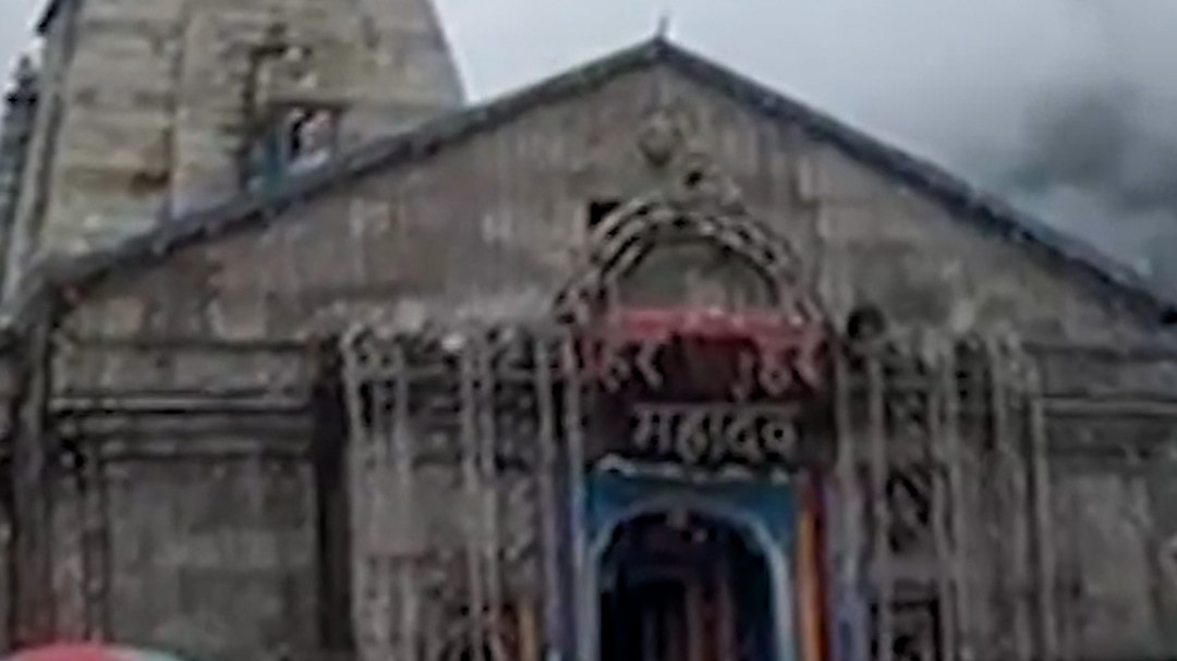 kedarnath route affected due to heavy rain and landslide