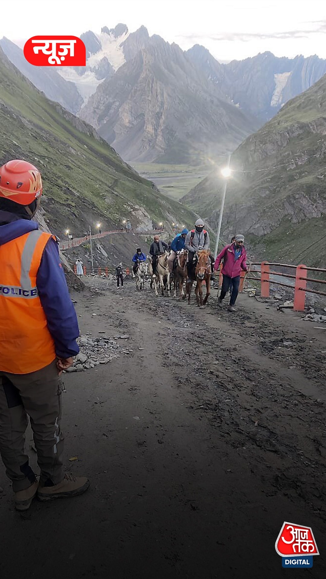 बारिश और लैंडस्लाइड से धार्मिक यात्राएं रुकीं, जानें...