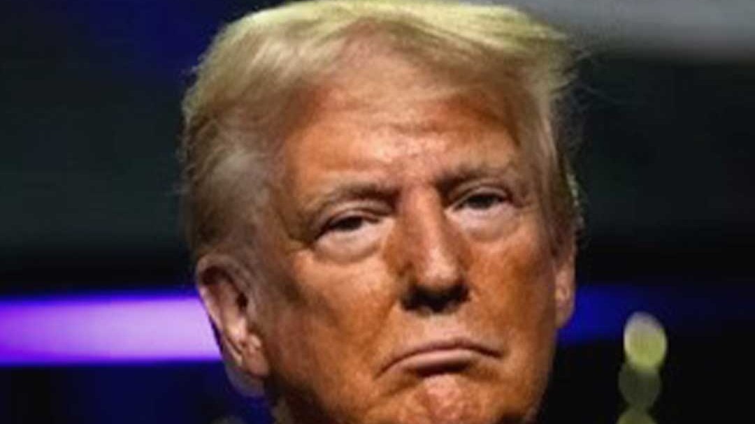 दुनिया को टैरिफ की धौंस दिखा रहे Trump, खुद मंदी की कगार पर पहुंचा America