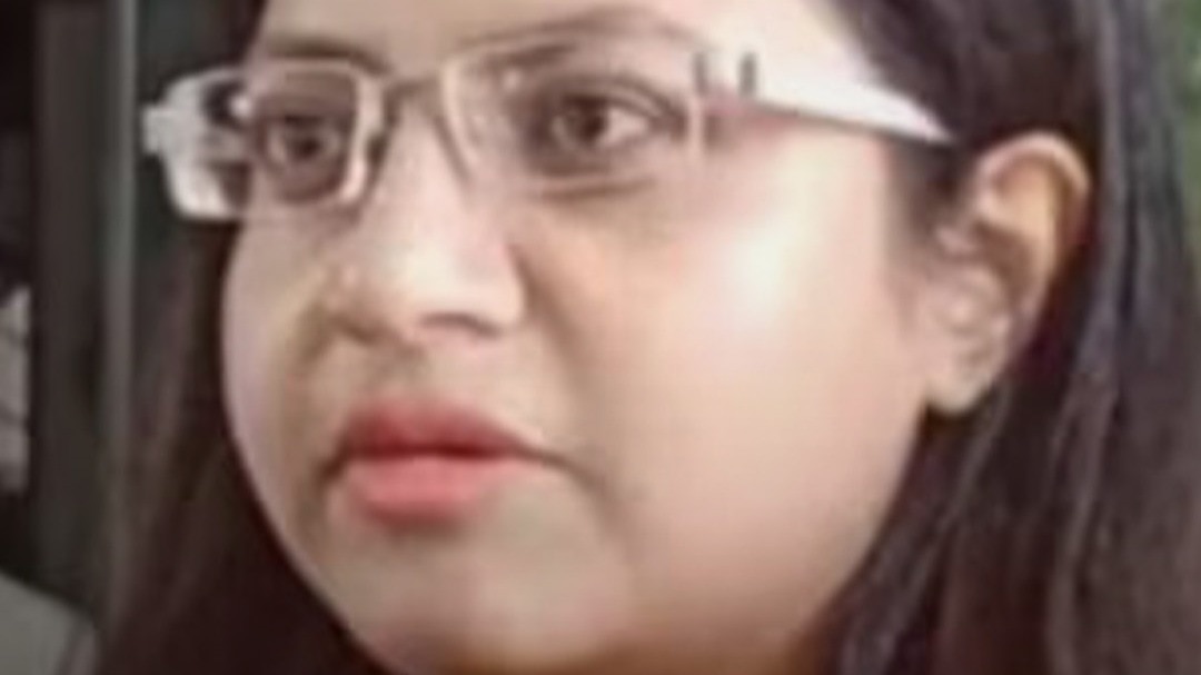 Pooja_Khedkar_Mother