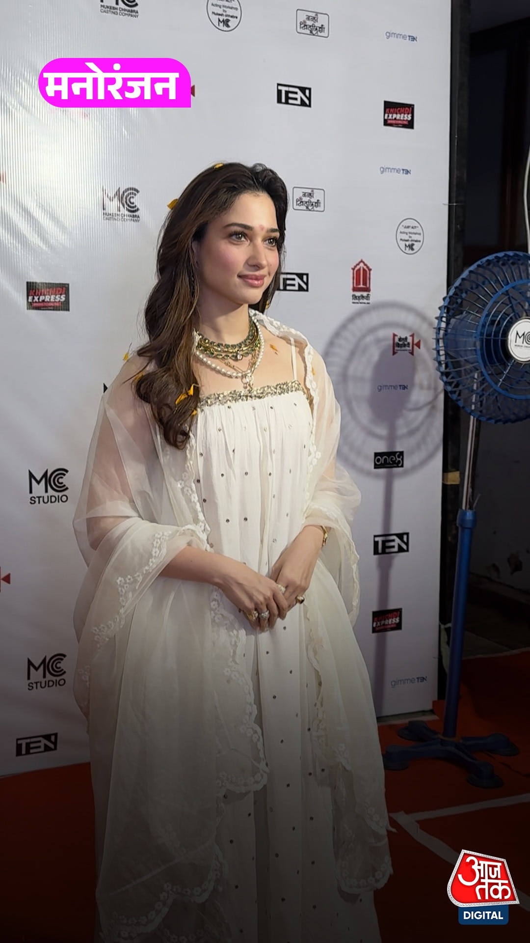 ट्रेडिशनल आउटफिट, दिलकश अंदाज, आपने देखा Tamannaah का ये लुक