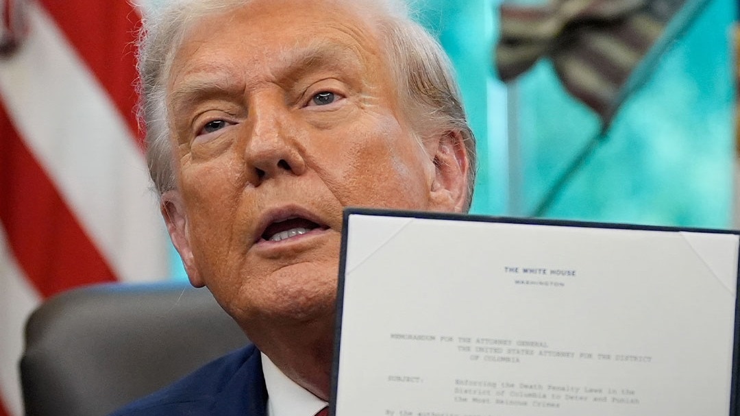 Donald Trump ने Tax को लेकर किया बड़ा ऐलान
