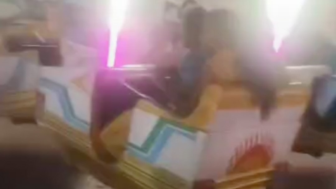 बगहा: मेले में टूटा ब्रेक डांस वाला झूला