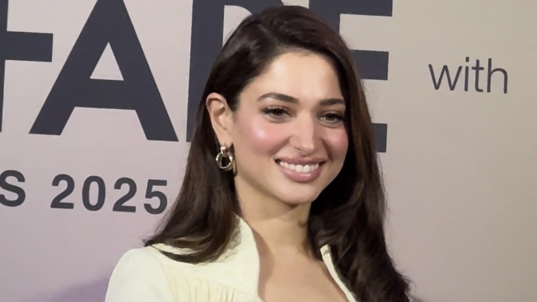 खूबसूरत Tamannaah का ग्लैमरस अंदाज