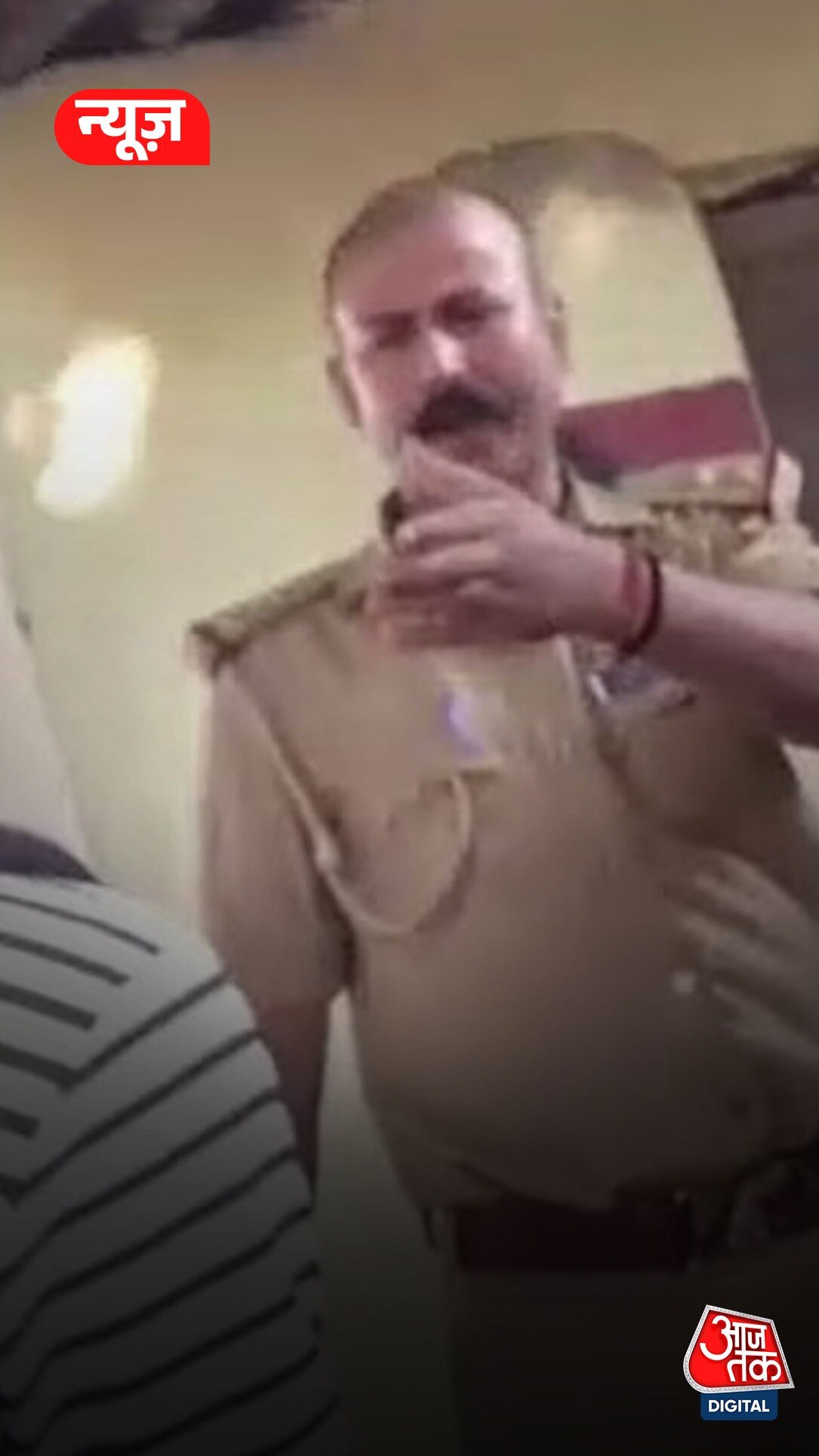 छात्र को बुरी तरह पीटा, पुलिस की बर्बरता का Video