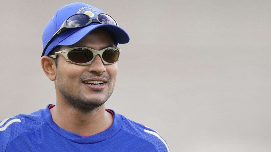 Viv Richards On Gill 