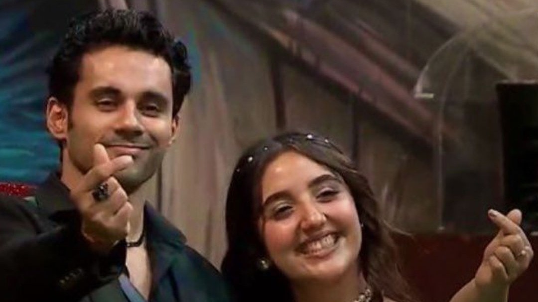 Bigg Boss 19: अशनूर कौर पर चिल्लाए अभिषेक बजाज, रो पड़ी एक्ट्रेस, दोस्ती  में आई दरार - ashnoor kaur abhishek bajaj friendship ends actress cried  bigg boss tmovh - AajTak