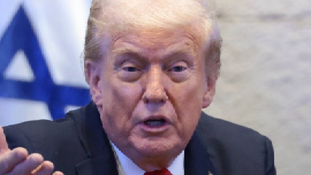 Israel में Trump के भाषण के दौरान हंगामा
