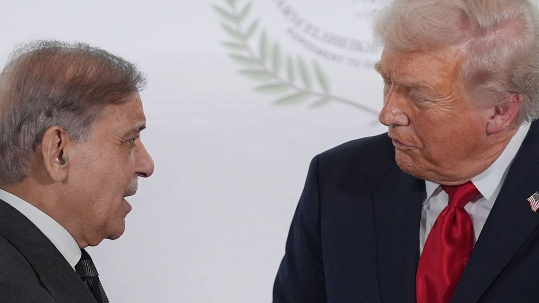 Trump के सामने Pak PM को याद आईं ऑपरेशन सिंदूर की डरावनी रातें