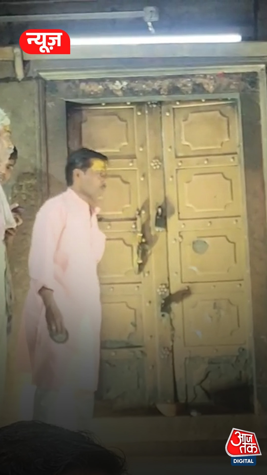 54 साल बाद खुला बांके बिहारी मंदिर का विशेष कमरा