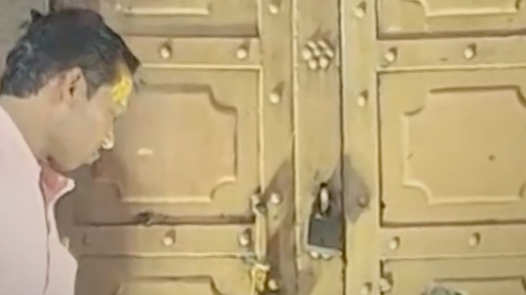 banke bihari mandir khazana mystery