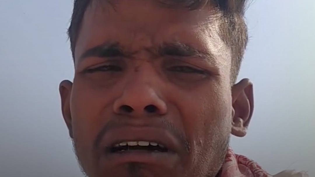 सऊदी में फंसा प्रयागराज का युवक, रोते हुए बनाया Video