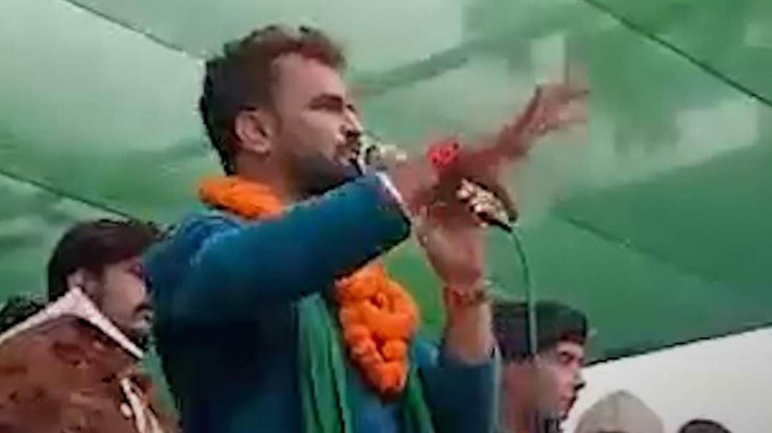 खेसारी लाल का रवि किशन पर हमला