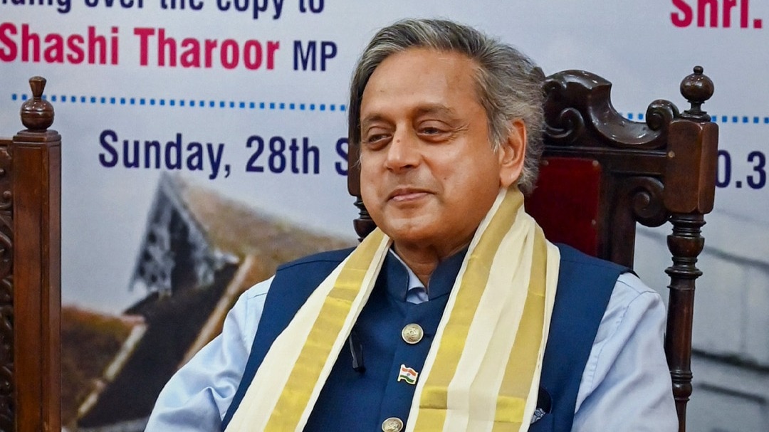 Shashi Tharoor ने BCCI Selectors पर साधा निशाना!