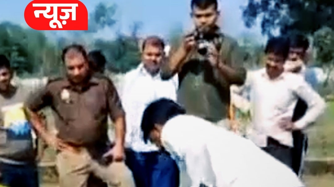  Jhansi UP Police found carcass of dog 