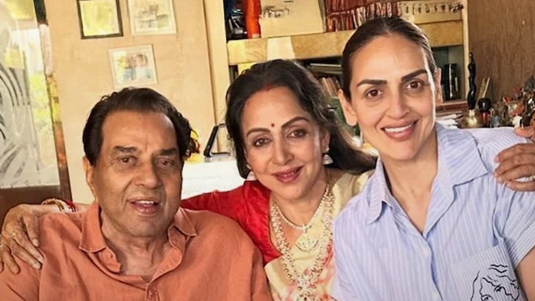 Dharmendra Hema Malini Esha Deol
