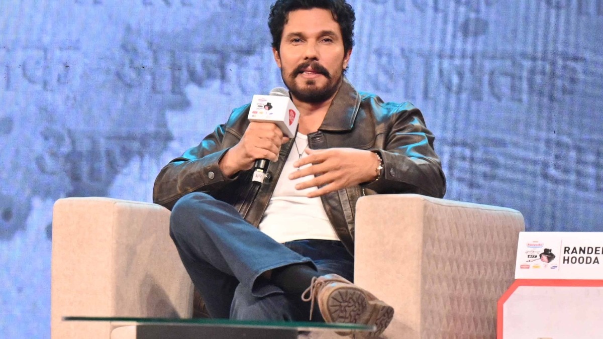 Bollywood actor Randeep Hooda in Sahitya AajTak 2025