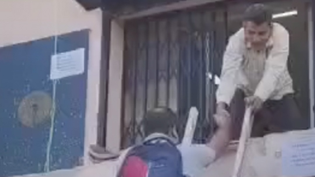 Odisha Bhadrak Customers enter SBI