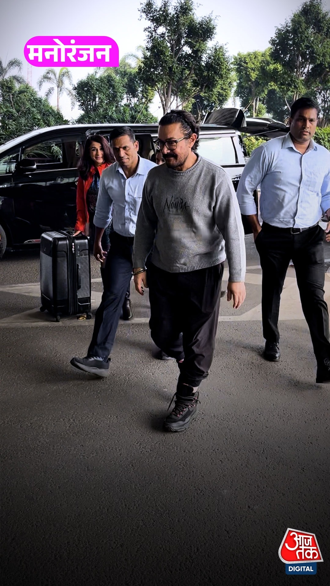 गर्लफ्रेंड गौरी संग स्पॉट हुए Aamir Khan