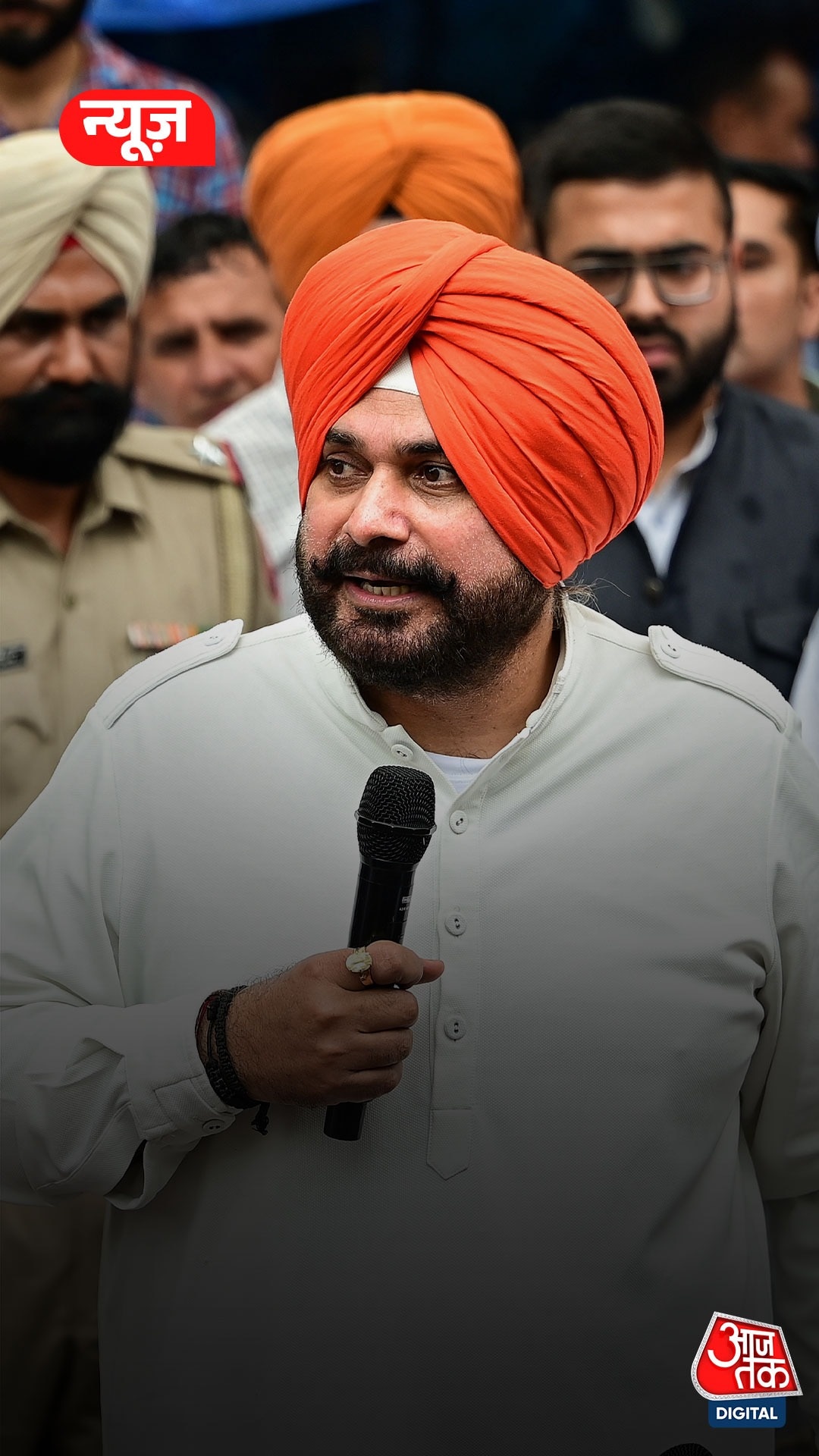 राजनीति में Navjot Singh Sidhu की वापसी के संकेत!