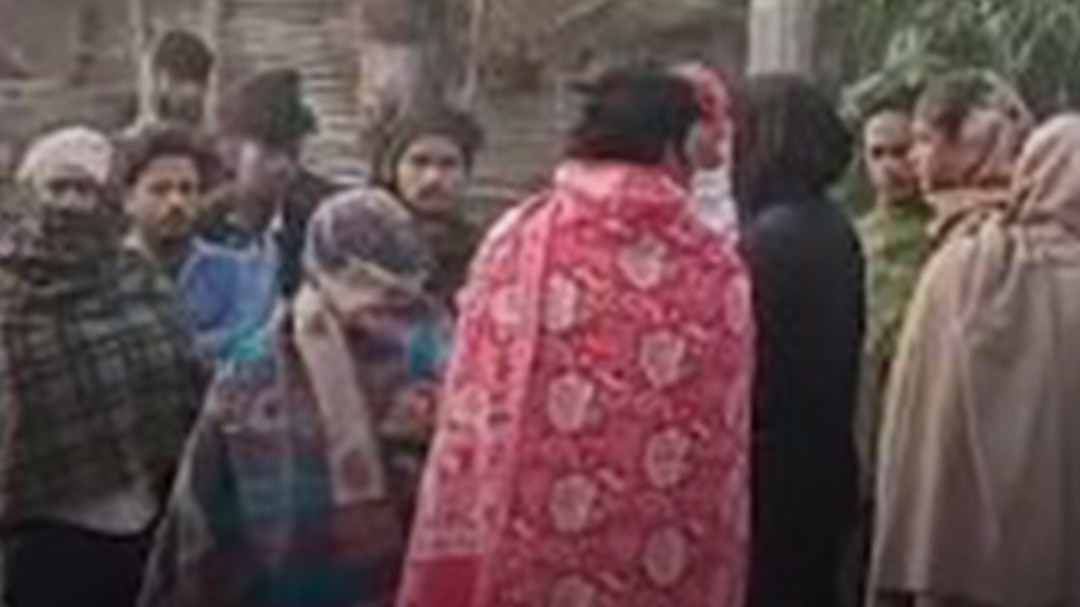 man hanged himself along with his five childre