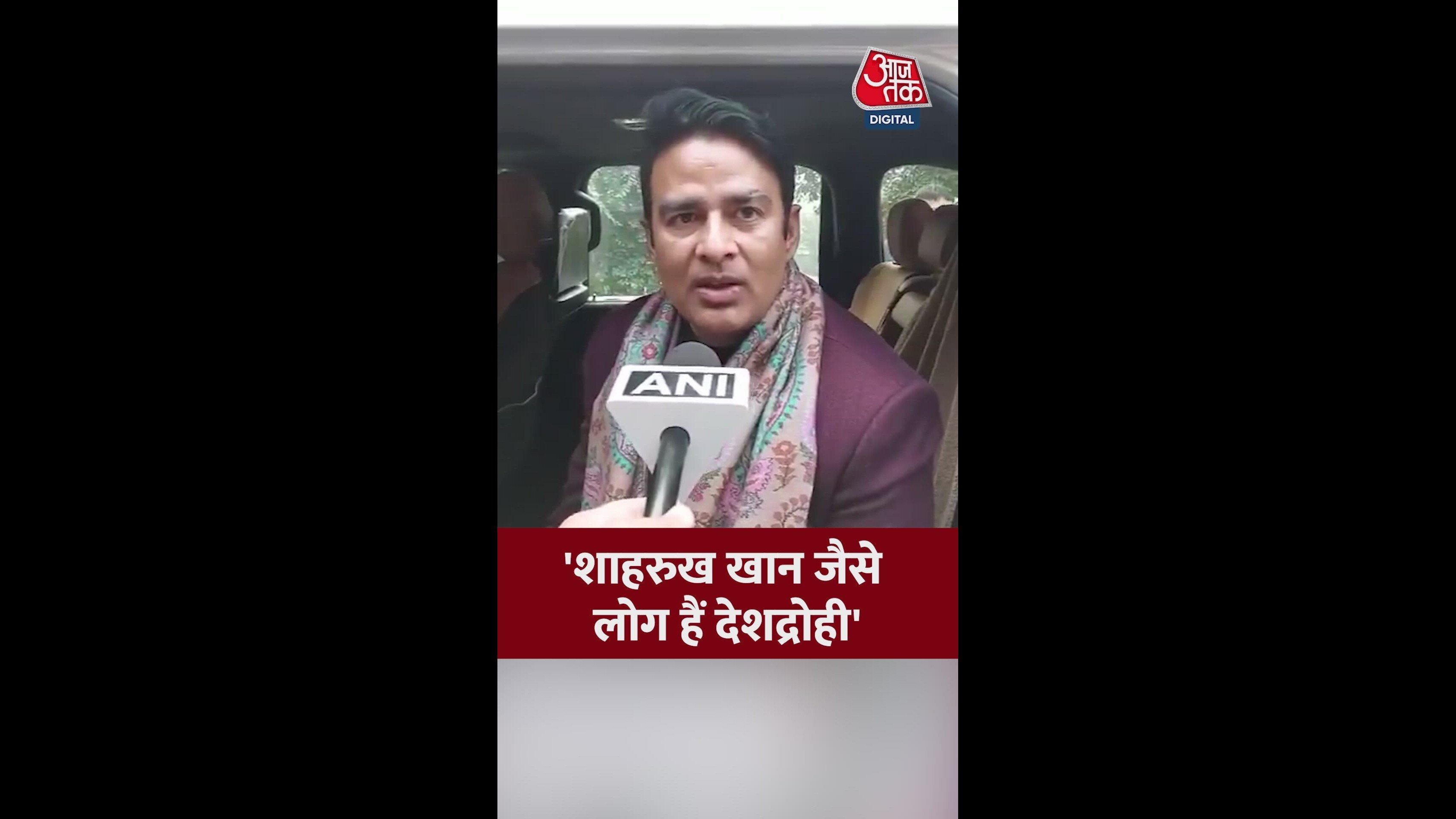 shah rukh khan and accusations of anti-national behavior