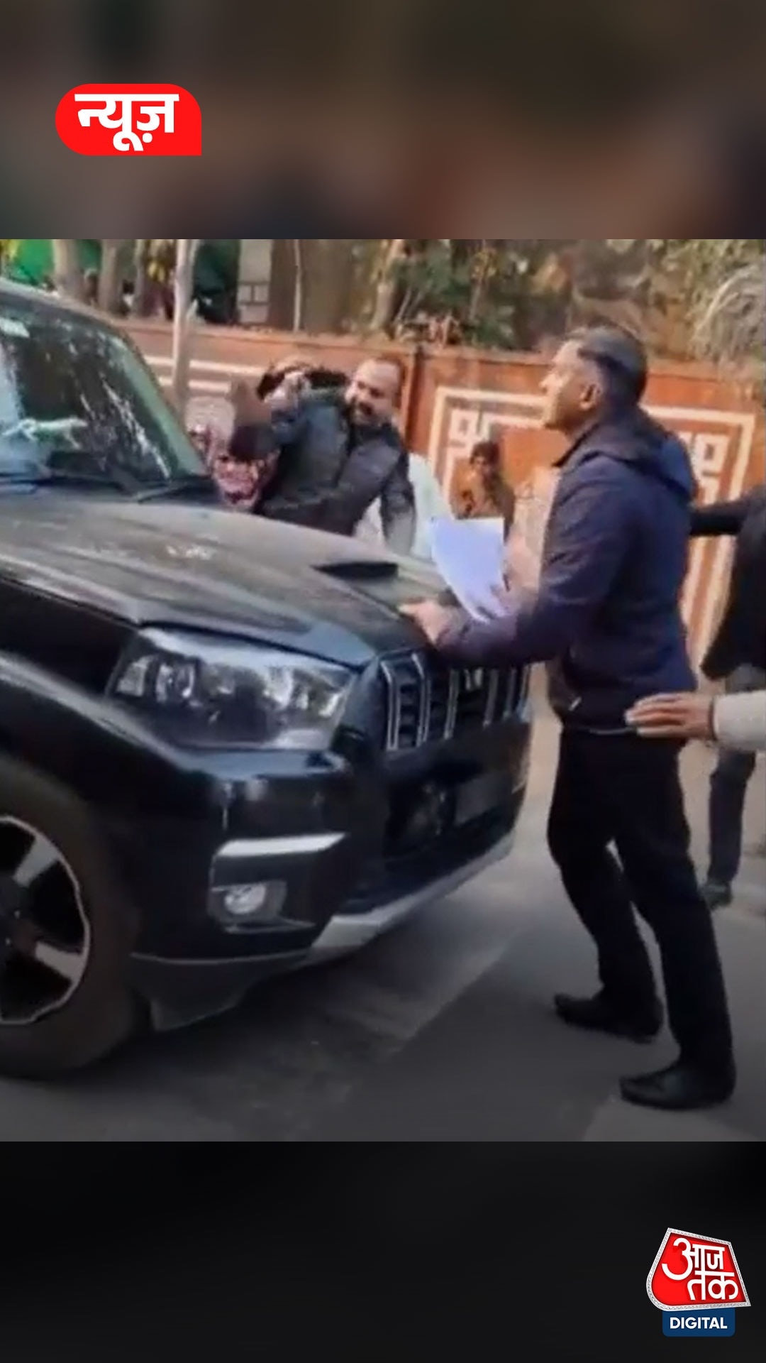  Girl kidnapped from outside SP office in bhilwada