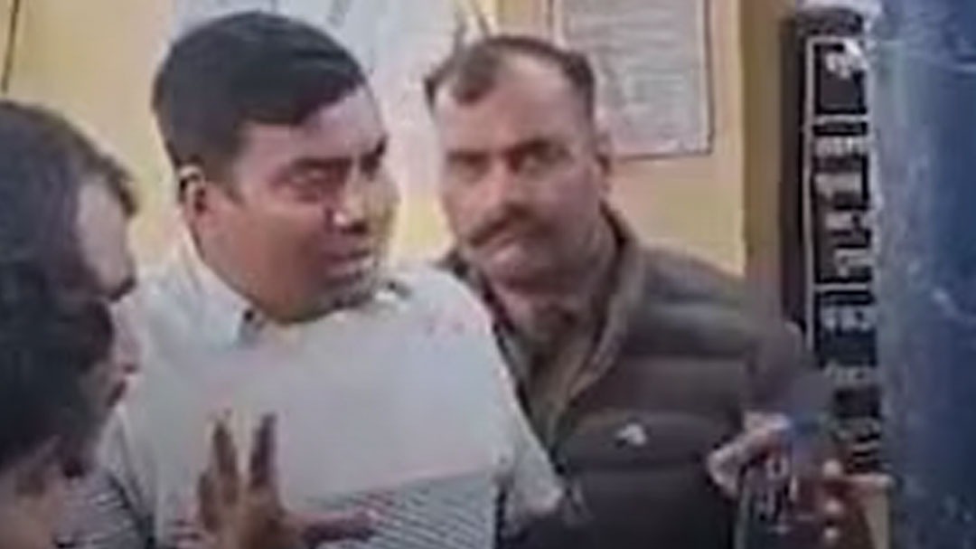 group of people beat dog anger among dog loves and local in Ranchi