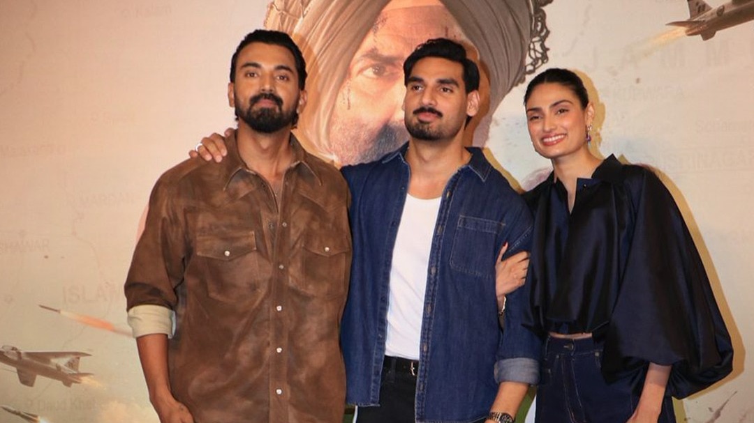 KL Rahul With Family 