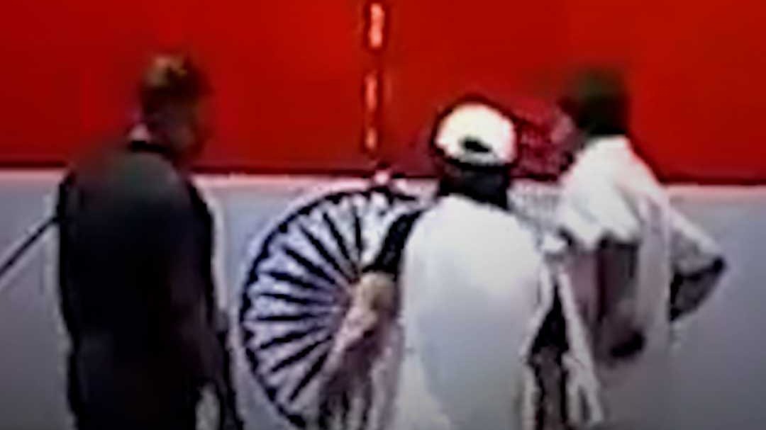 Neighbor stole jewelry from a wedding home in bijnor